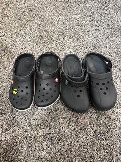 2 PRS CROCS GOOD CONDITION SIZE 9