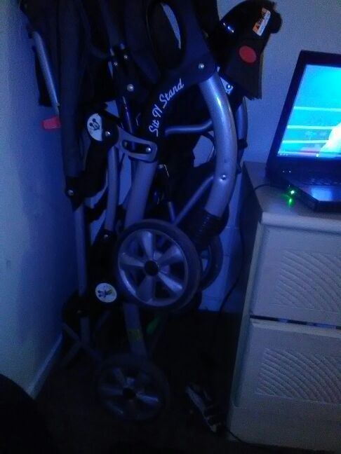 Sit and stand stroller new