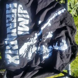 Men's 2XL Shirts And A Sweater