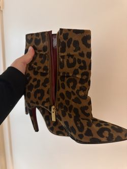 Vince Camuto Cheetah Printed Boots Size 7.5/38