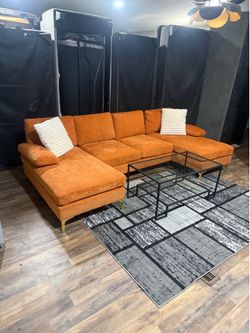 Sectional Couch