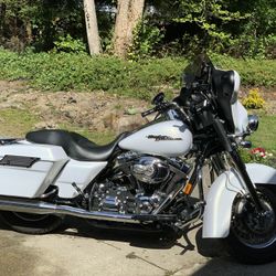 2008 Harley Davidson Street Glide $12k OBO 