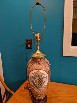 Heyward House Lamp