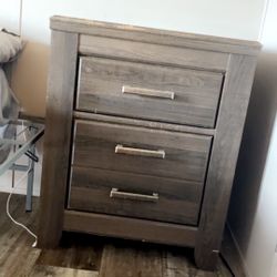 Modeler Brown Greyish Dresser Set