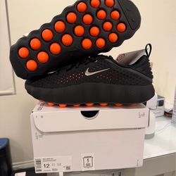 (size 12) Nike Mind 002 Black Hyper Crimon