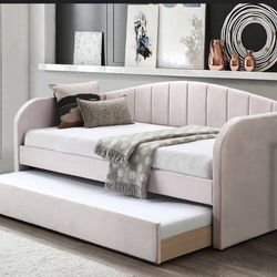 Daybed With Trundle 3 Different Colors Available 