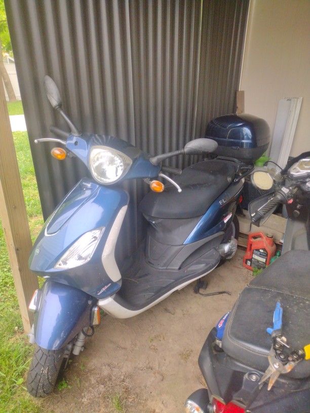Genuine 50cc Scooter Fly