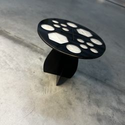 Makeup brush holder 