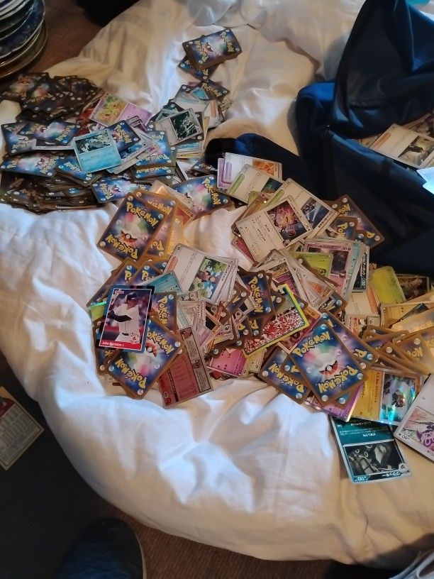 Close To 500 Pokemon Game Cards