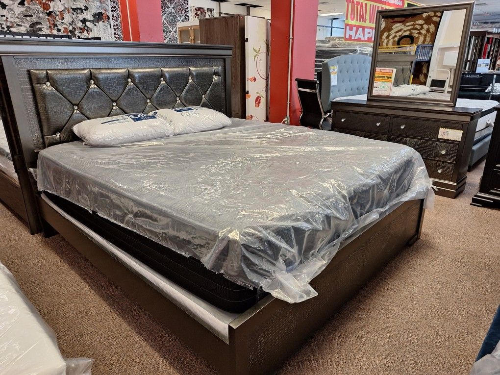 Pompie Grey... King Bed Dresser And Mirror
