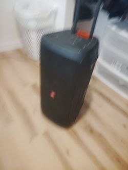 JBL PARTY BOX310...$250 obo