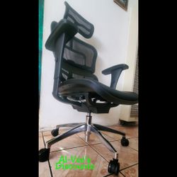 WORKPRO 12000 Black Mesh with Headrest for Sale in Bell Gardens CA OfferUp