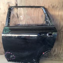 2016-2020 Kia Sorento Left Rear Door