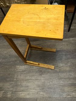 Wooden C-Shape Side Table