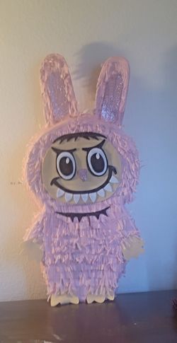 Labubu Pinata (Labubu Piñata)