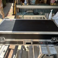 DJ Case For CDJs - Odyssey Case With Wheels