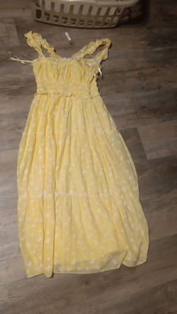 Yellow dress with white flowers