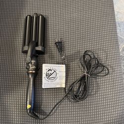 Amika High Tide Deep Waver – Triple Barrel Hair Waver | Black