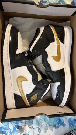 7Y Jordan 1s