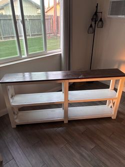 Wood entry table