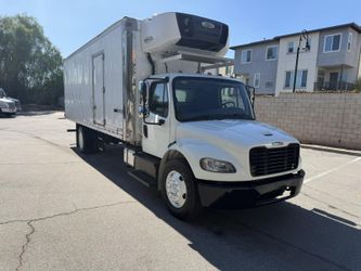 2019 Freightliner M2 24FT REEFER TRUCK