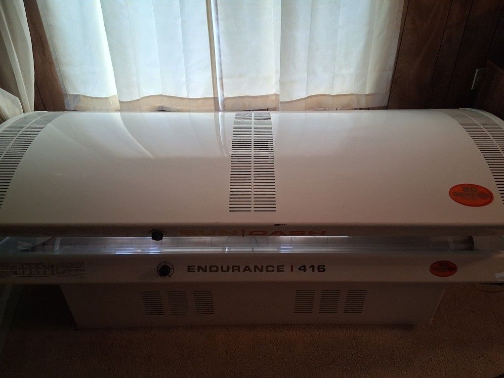 Endurance 416 Sundance Tanning Bed