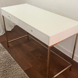 LUXURY TABLE STAND DRESSER
