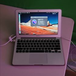 A1456 11" apple MacBook air 2.2ghz i7 8gb ram, 128gb rom