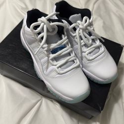 Air Jordan 11 Retro Low (4y)