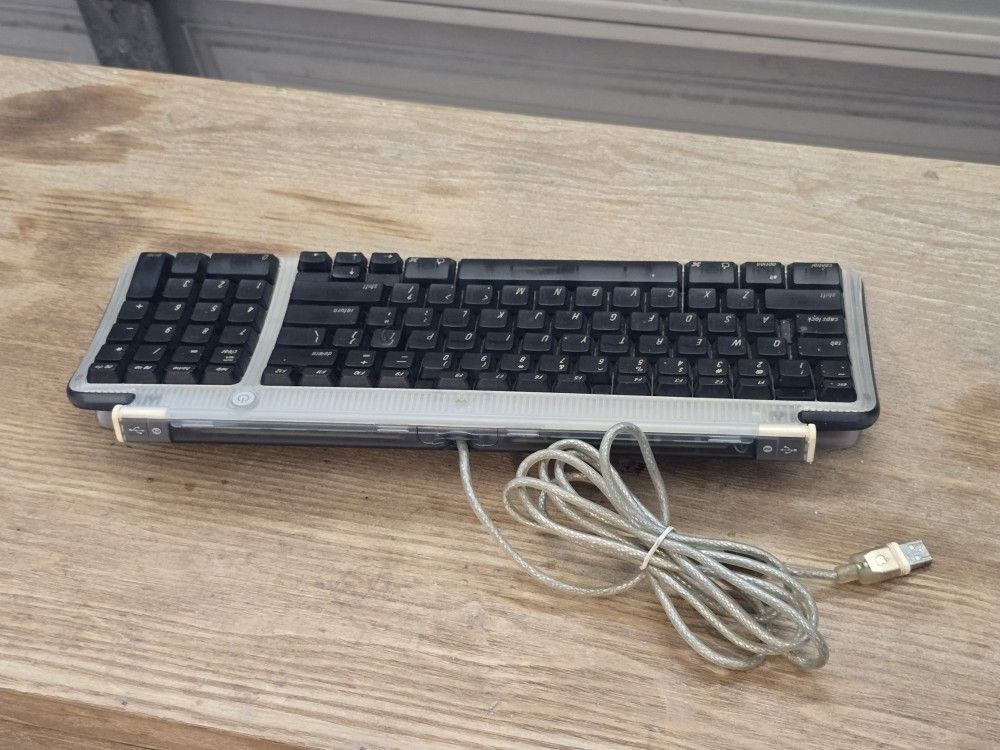 Apple Classic GRAPHITE Keyboard