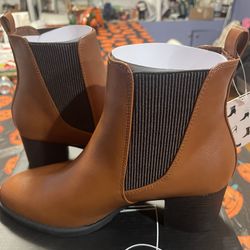 COASIS Women’s Chelsea Boots Size 7