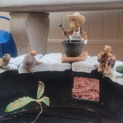 Mini turtle statues