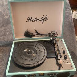 RETROLIFE TURNTABLE