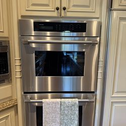Thermador double oven