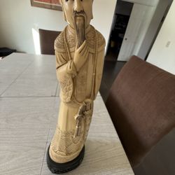 Chinese statue 