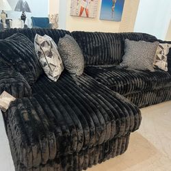 $10 Down Finance Sectional Sofa Loveseat Sleeper Bedroom Set Queen Bed King Bed Mattress Dining Table Bunk Bed Vanity Set 
