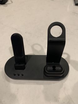 iPhone Apple Watch AirPods Charger