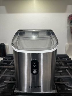 Nugget ice maker