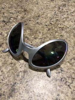 Alien Glasses 