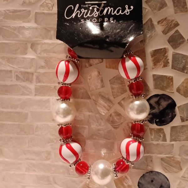The Christmas Shoppe Beaded Stretch Bracelet