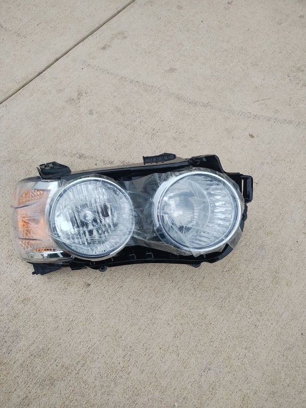 2012 Chevy Sonic Headlight Right Side 