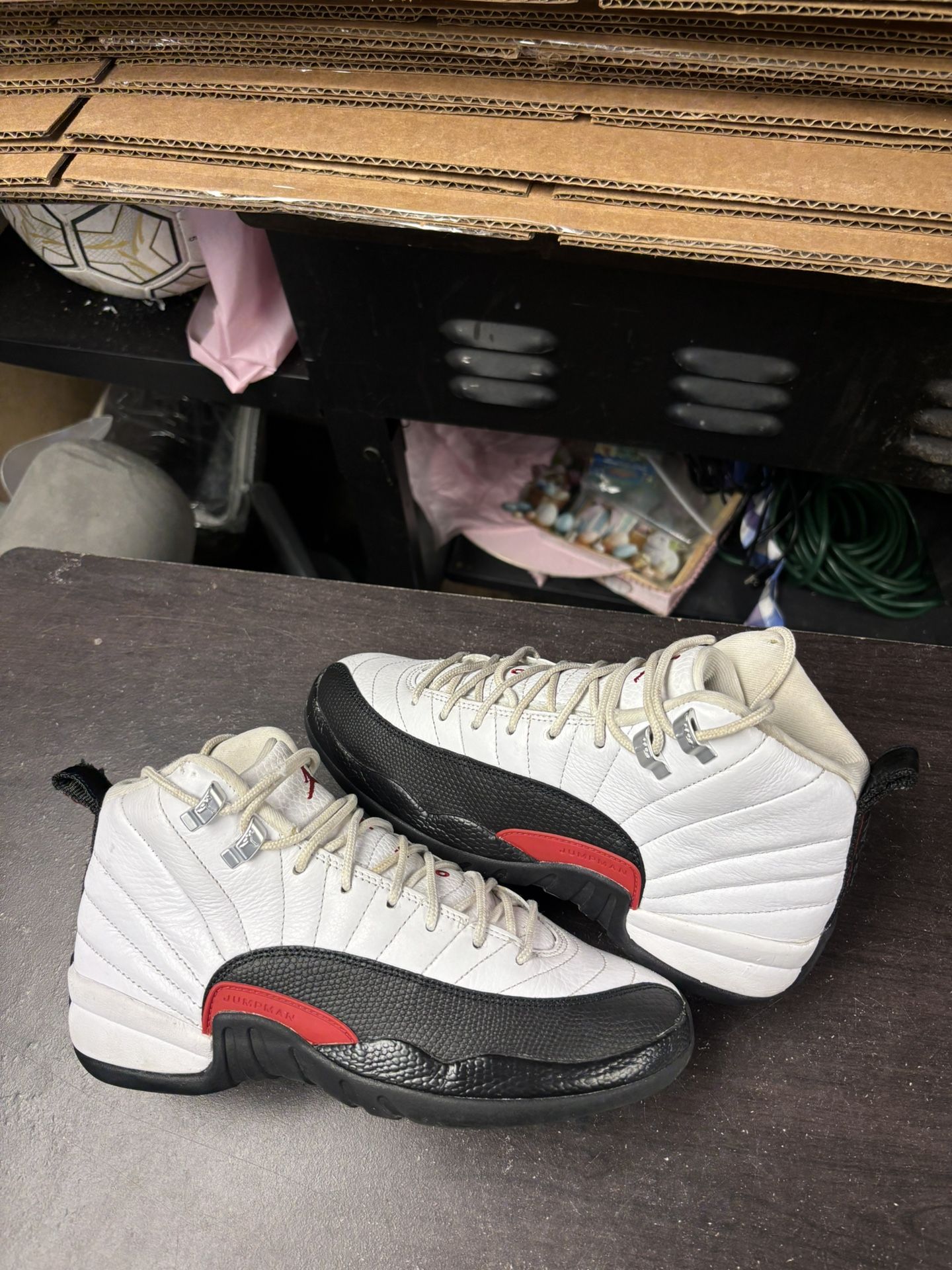 Air Jordan 12 Taxi Flip GS 