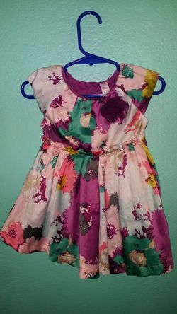 Pretty baby dress... Size 12 months... Like new!