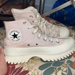 Light pink converse 