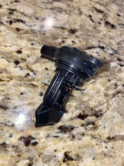Mass Air Flow Meter MAF Sensor Fit for Toyota / Lexus OEM Part
