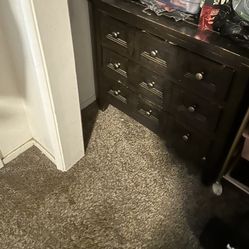 Queen Bed Frame With Dressers 