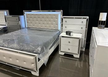 LED MODERN SET- ONE DAY DELIVERY, NO CREDIT NEEDED