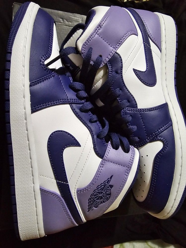 Mens Jordan 1