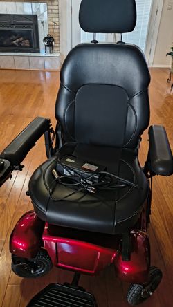 Merits Regal Powerchair