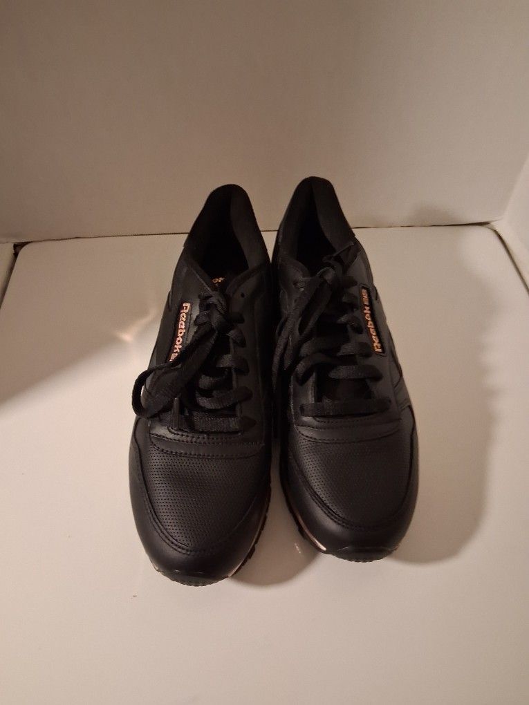 Women's New Reebok Classic Black Rose Gold Running Shoes Cl Leather Mu Sz 9